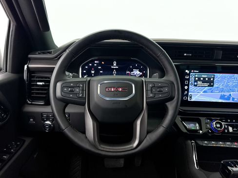Used 2025 GMC Sierra 1500 AT4 w/ AT4 Preferred Package AWD/4WD image 5