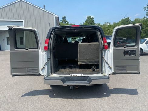 Used 2017 Chevrolet Express 3500 LT w/ LT Preferred Equipment Group image 15