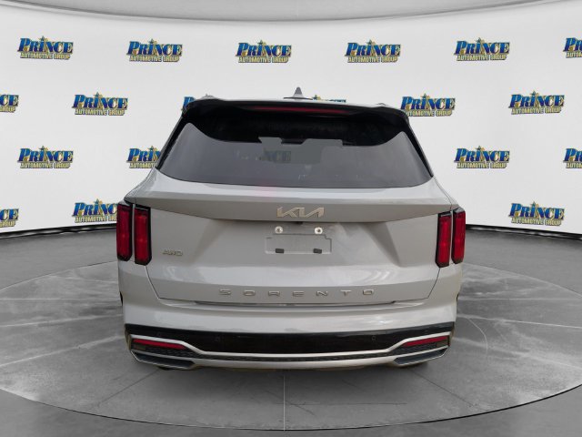 Used 2022 Kia Sorento SX AWD/4WD image 4