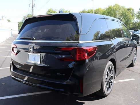 Used 2026 Honda Odyssey Elite image 5