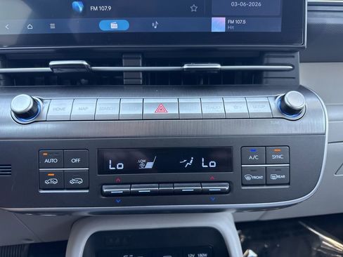 Used 2025 Hyundai Kona SEL image 19