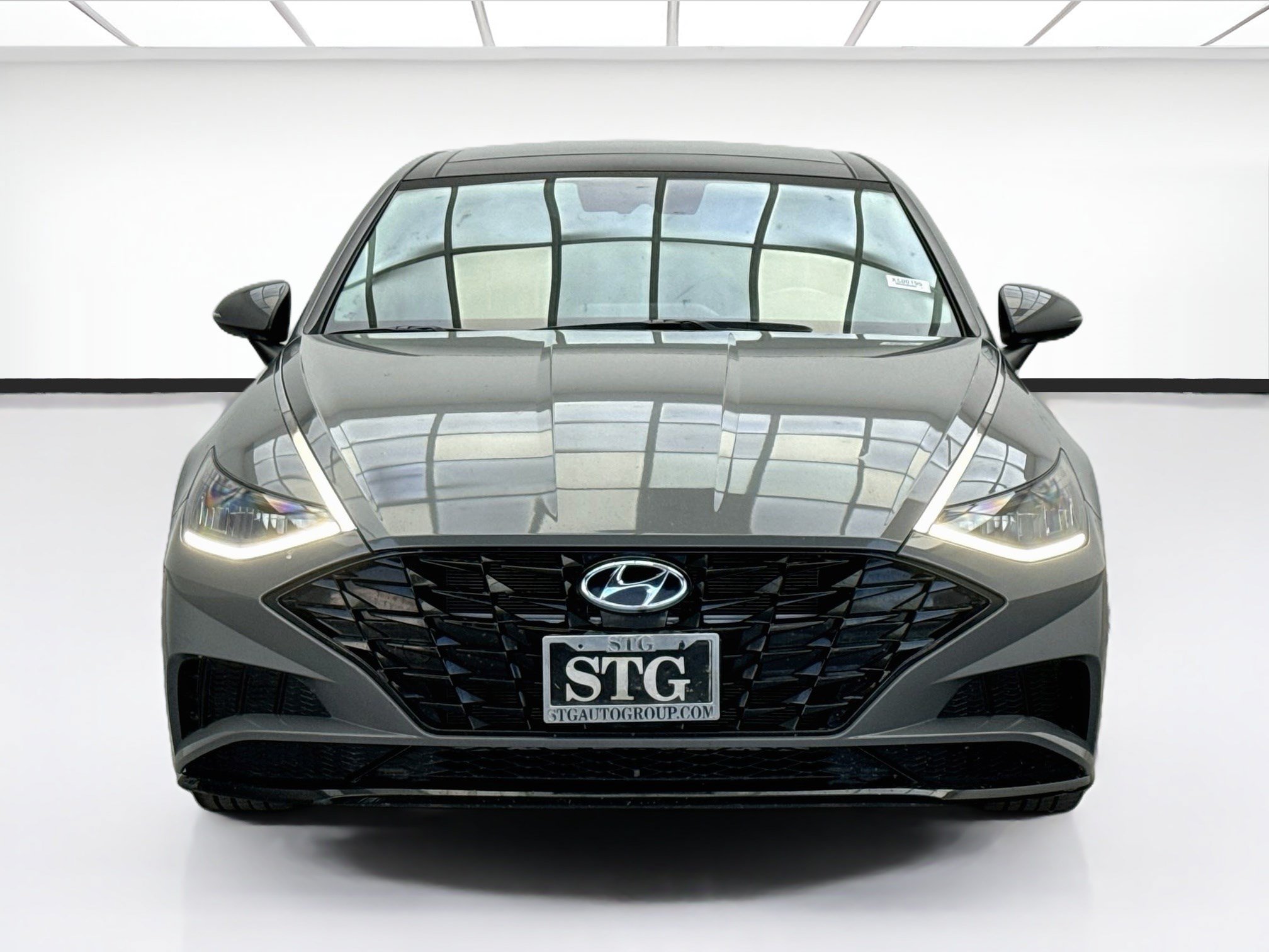 Used 2022 Hyundai Sonata SEL w/ Convenience Package FWD image 2