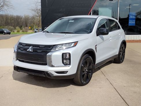New 2026 Mitsubishi Outlander Sport LE AWD/4WD image 1