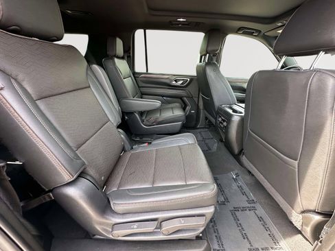 Used 2022 Chevrolet Suburban High Country AWD/4WD image 28