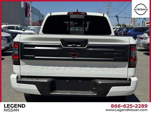 Used 2026 Nissan Frontier PRO-4X AWD/4WD image 9