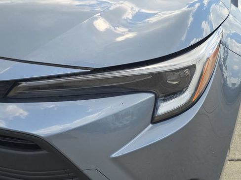 Used 2025 Toyota Corolla LE FWD image 6