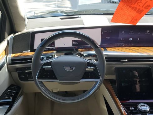 Used 2025 Cadillac Escalade Sport Platinum AWD/4WD image 20