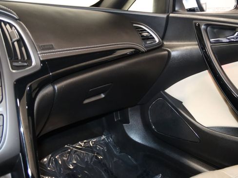 Used 2018 Buick Cascada Premium FWD image 60