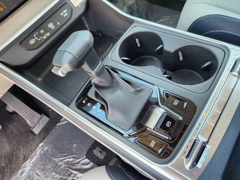 New 2025 Kia Carnival SX Prestige image 20