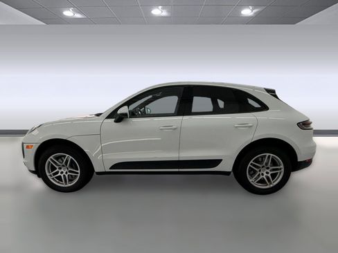 Used 2019 Porsche Macan AWD/4WD image 2