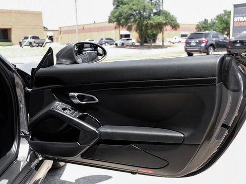 Used 2019 Porsche 718 Boxster RWD image 47