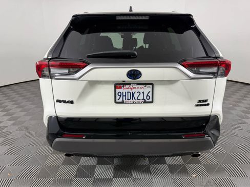 Used 2021 Toyota RAV4 XSE w/ Carpet Mat Package (TMS) AWD/4WD image 4