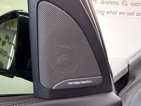 Used 2025 BMW X5 xDrive40i w/ M Sport Package image 42