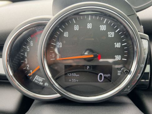 Used 2019 MINI Cooper 2-Door Hardtop image 18