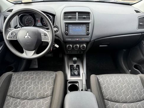 Used 2023 Mitsubishi Outlander Sport ES AWD/4WD image 21