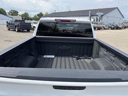 Used 2025 Chevrolet Silverado 1500 Custom Trail Boss w/ Turbomax Blackout Package AWD/4WD image 65