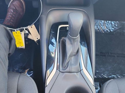 Used 2024 Toyota Corolla LE image 19