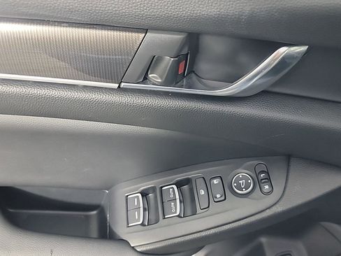 Certified 2022 Honda Accord Sport image 36