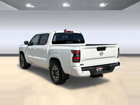 New 2026 Nissan Frontier SV RWD image 3
