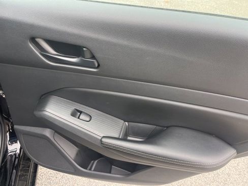Used 2024 Nissan Altima 2.5 SV image 22