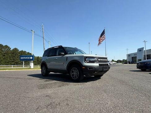 Certified 2022 Ford Bronco Sport Badlands w/ Premium Package AWD/4WD image 8