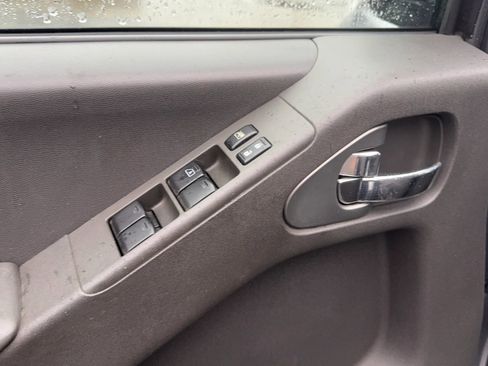 Used 2018 Nissan Frontier PRO-4X image 12