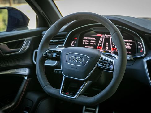 Used 2023 Audi RS 6 AWD/4WD image 26