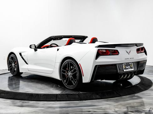 Used 2014 Chevrolet Corvette Z51 3LT Performance Exhaust GT w/ 3LT Preferred Equipment Group image 11