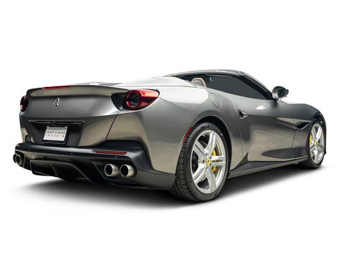 Used 2019 Ferrari Portofino RWD image 24