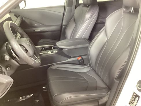 Used 2025 Lexus TX 350 AWD image 12