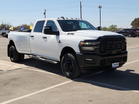 New 2026 RAM 3500 Tradesman AWD/4WD image 6