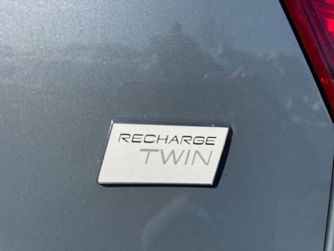 Certified 2023 Volvo XC40 Recharge Plus image 9