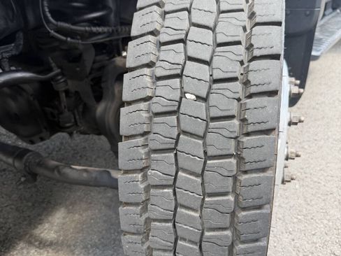 Used 2017 Ford F550 4x4 Regular Cab Super Duty image 52