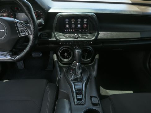 Used 2021 Chevrolet Camaro LT RWD image 12