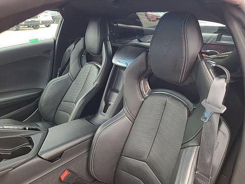 Used 2020 Chevrolet Corvette Stingray Preferred Cpe w/ 2LT Preferred Equipment Group RWD image 27