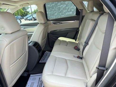 Used 2017 Cadillac XT5 Premium Luxury AWD/4WD image 15