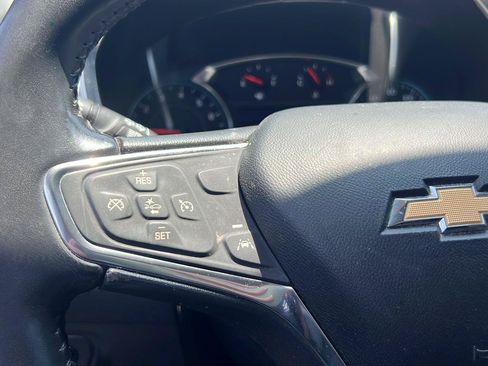 Used 2021 Chevrolet Equinox LT FWD image 12