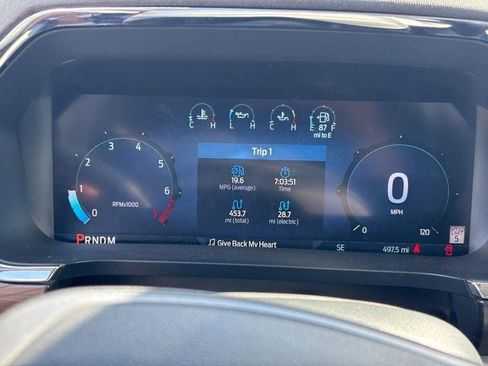 New 2025 Ford F150 Lariat w/ Equipment Group 501A Mid image 14