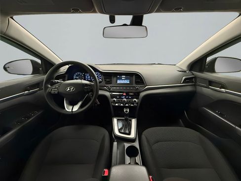 Used 2020 Hyundai Elantra SE w/ Cargo Package (C1) FWD image 16