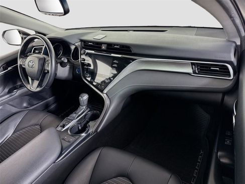 Used 2018 Toyota Camry SE w/ Audio Package image 21