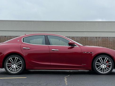 Used 2018 Maserati Ghibli S GranSport RWD image 10
