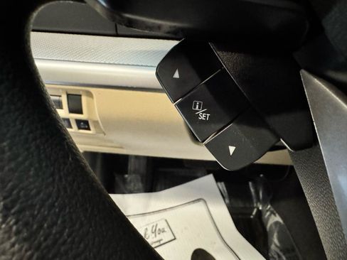 Used 2019 Subaru Outback 2.5i AWD/4WD image 12