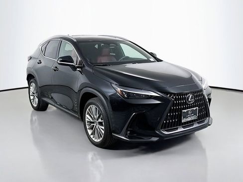 Certified 2025 Lexus NX 350 AWD w/ Accessory Package (2T) image 3