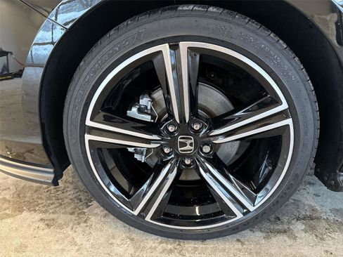 Used 2023 Honda Accord Sport image 19