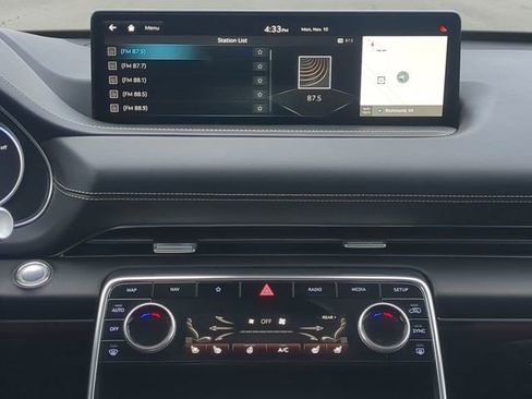 Used 2024 Genesis GV80 3.5T image 17