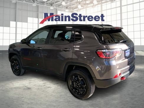 Used 2024 Jeep Compass Trailhawk image 3