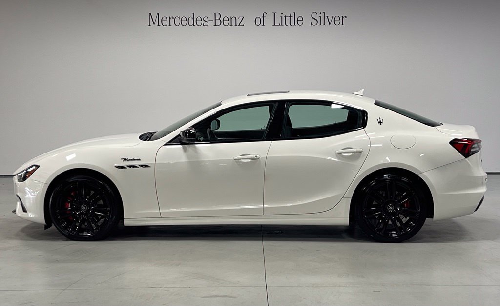 Used 2024 Maserati Ghibli Modena Q4 AWD/4WD image 2
