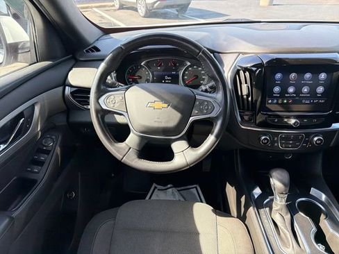 Used 2022 Chevrolet Traverse LT AWD/4WD image 31