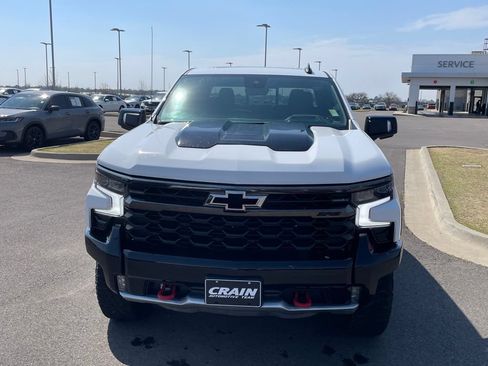 Used 2024 Chevrolet Silverado 1500 ZR2 w/ Technology Package AWD/4WD image 2