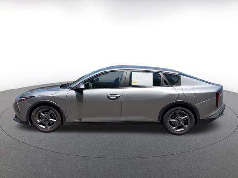 Used 2025 Kia K4 FWD image 9